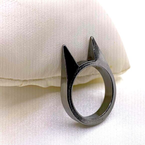 Pretty kitty unisex fashion jewelry ring charcoal colored - Picture 1 of 4